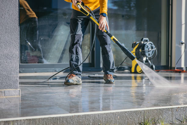 Best Commercial Building Pressure Washing  in Mohnton, PA